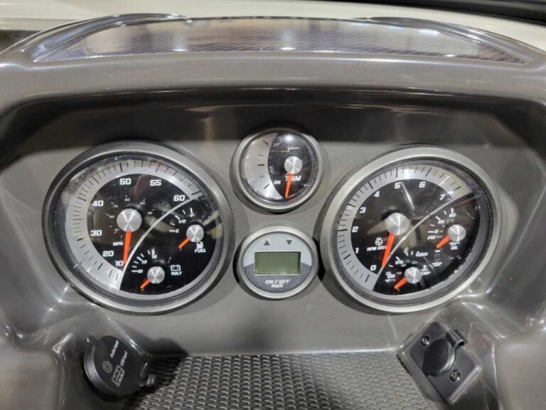 2018 Bayliner VR5 US-BLBX2258I718 [photo 25]